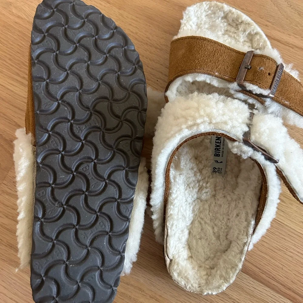 Birkenstock women Shearling Sandals - Brown and Cream